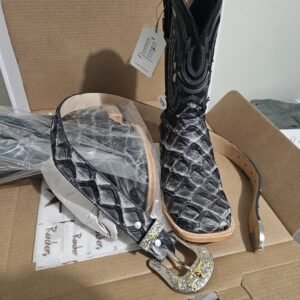 Fish boots with belt